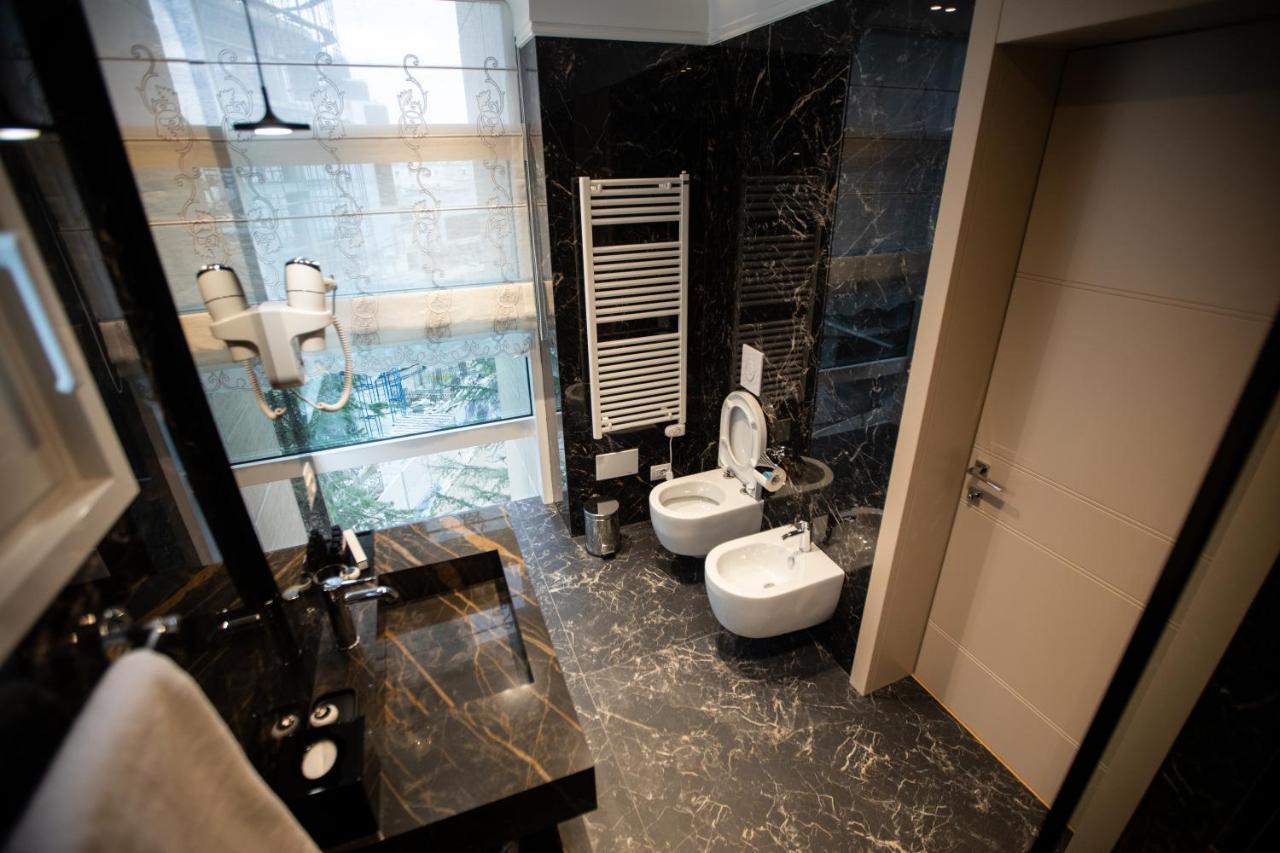 Seven Luxury Suites Tirana Zewnętrze zdjęcie